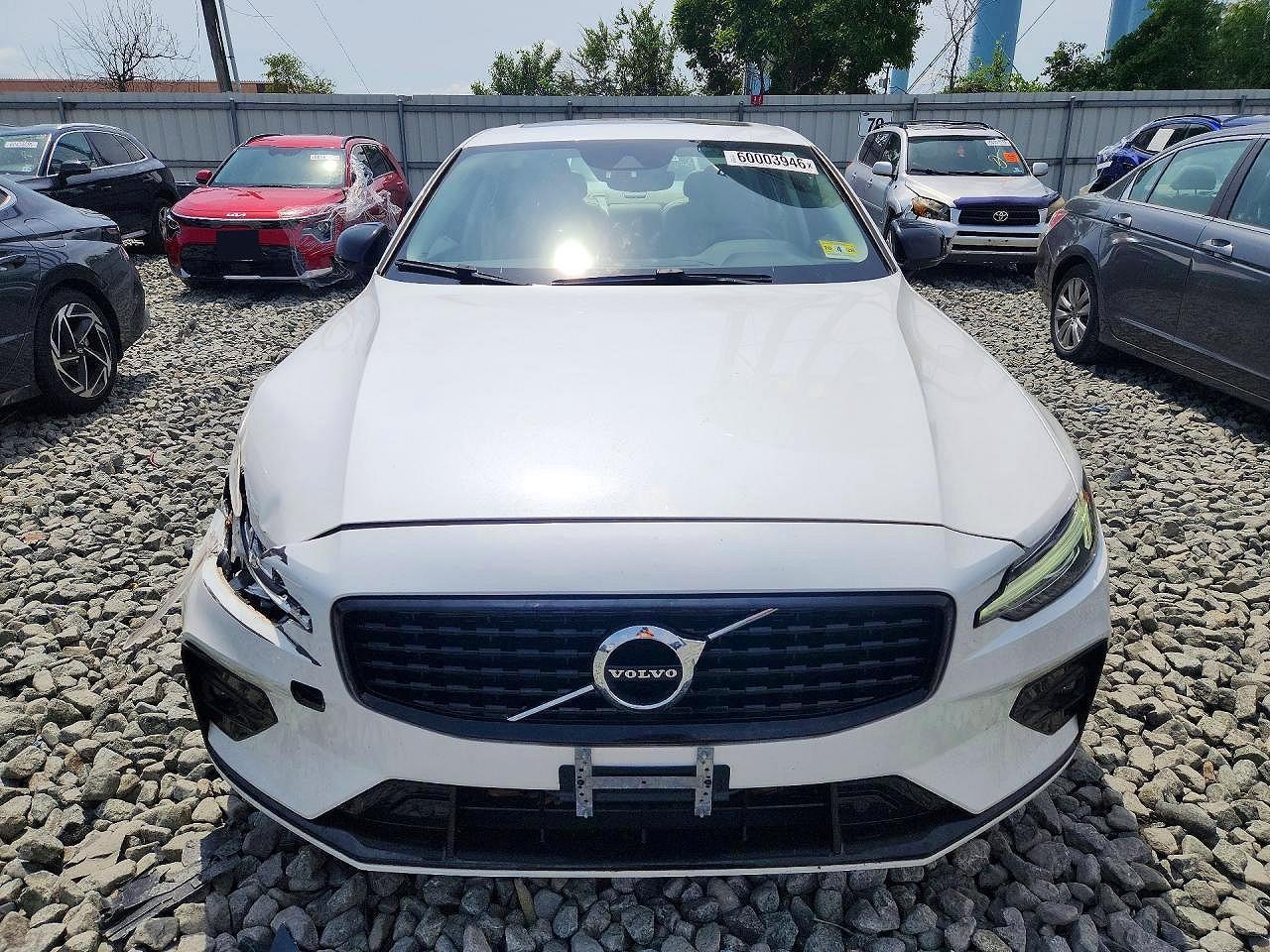 2021 Volvo S60 T5 R-Design - Фото 5