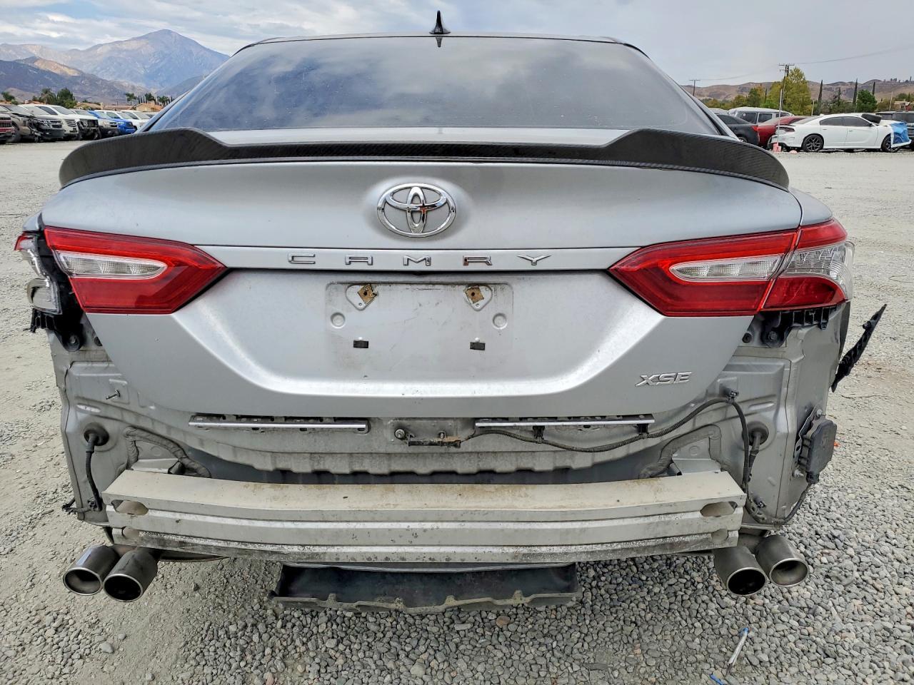 2019 Toyota Camry Xse - Фото 6