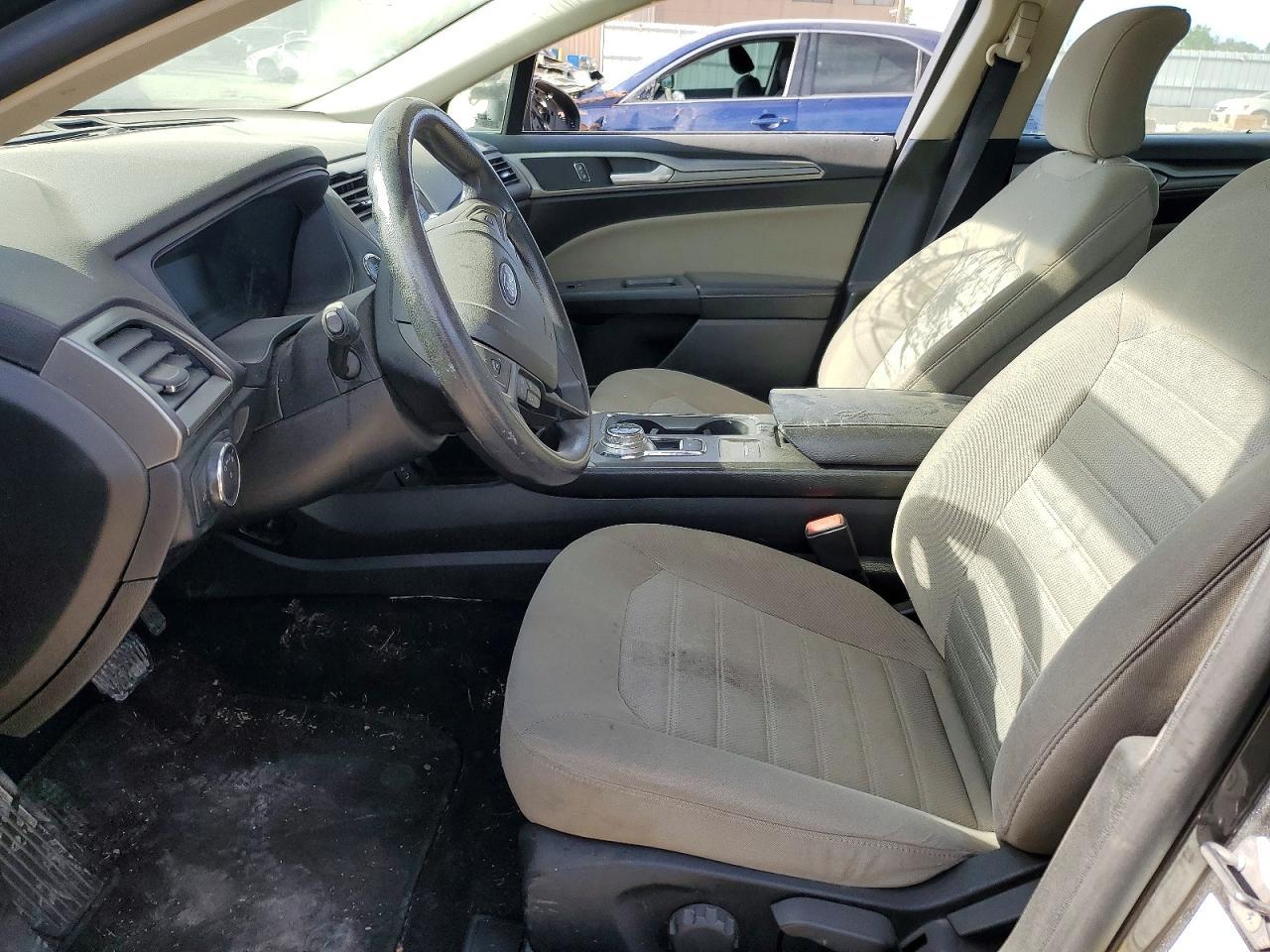 2019 Ford Fusion S - Фото 7