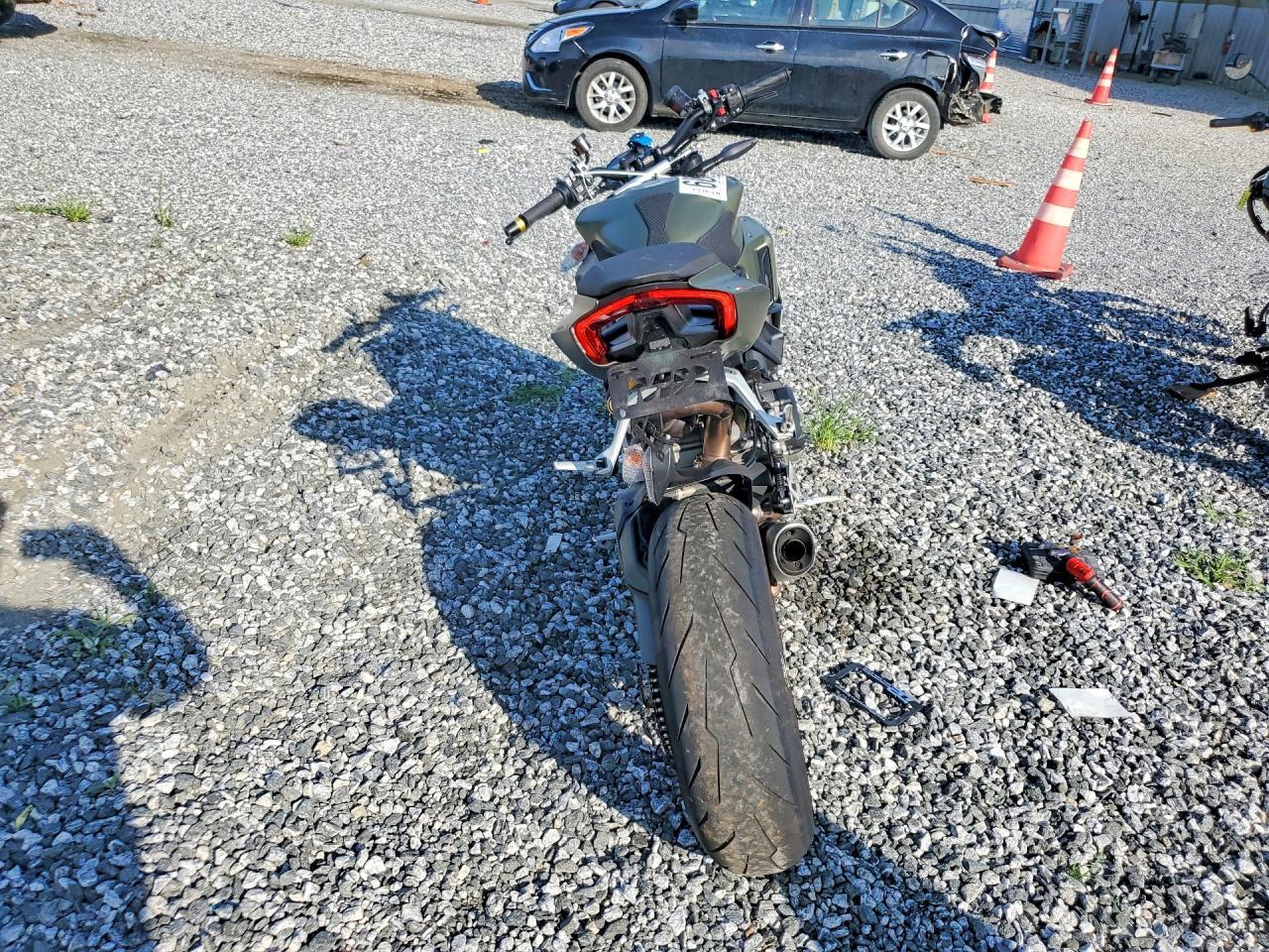 2024 Ducati Streetfighter V2 - Image 4