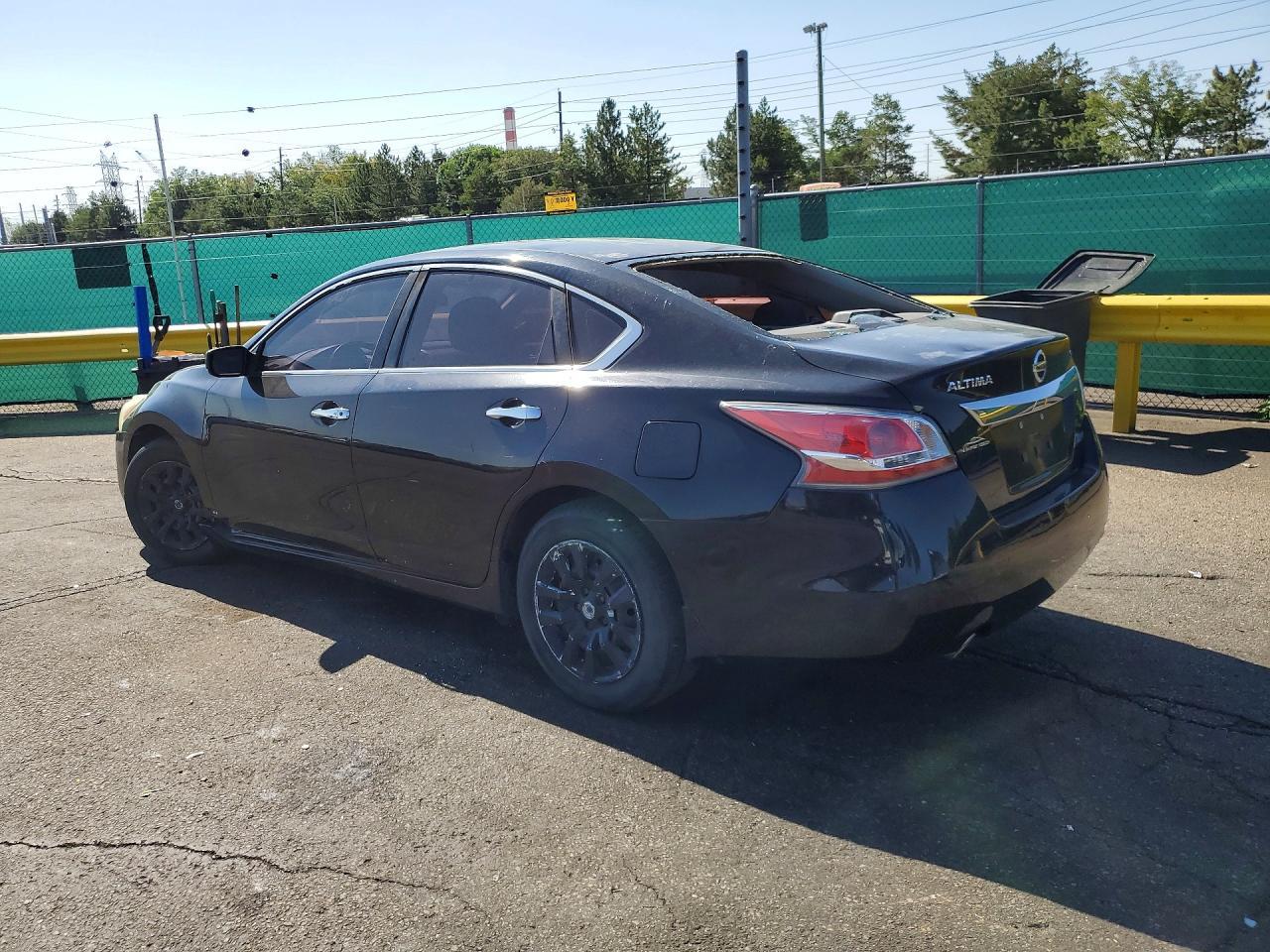 2014 Nissan Altima 2.5 S - Image 2
