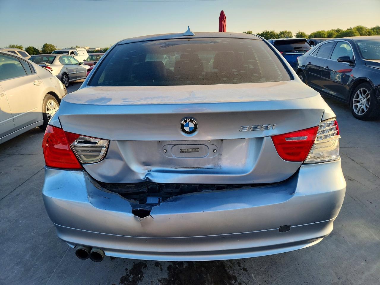 2010 BMW 328 Xi - Фото 6