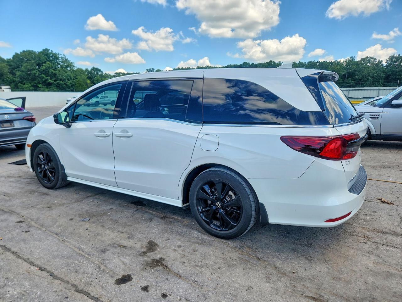 2024 Honda Odyssey Sport - Фото 2