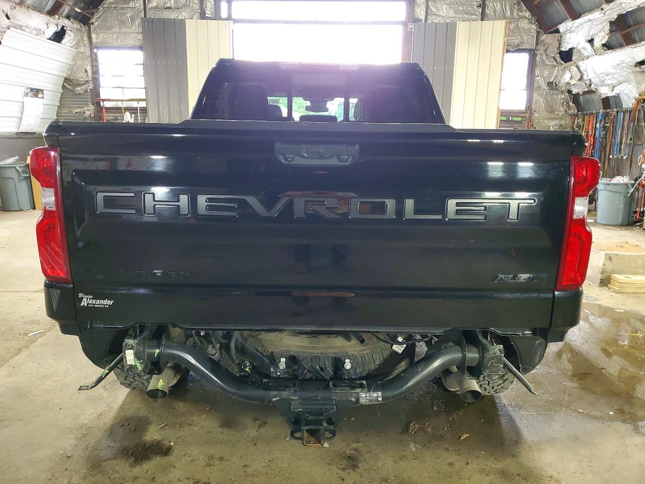 2025 Chevrolet Silverado K1500 Rst - Image 6