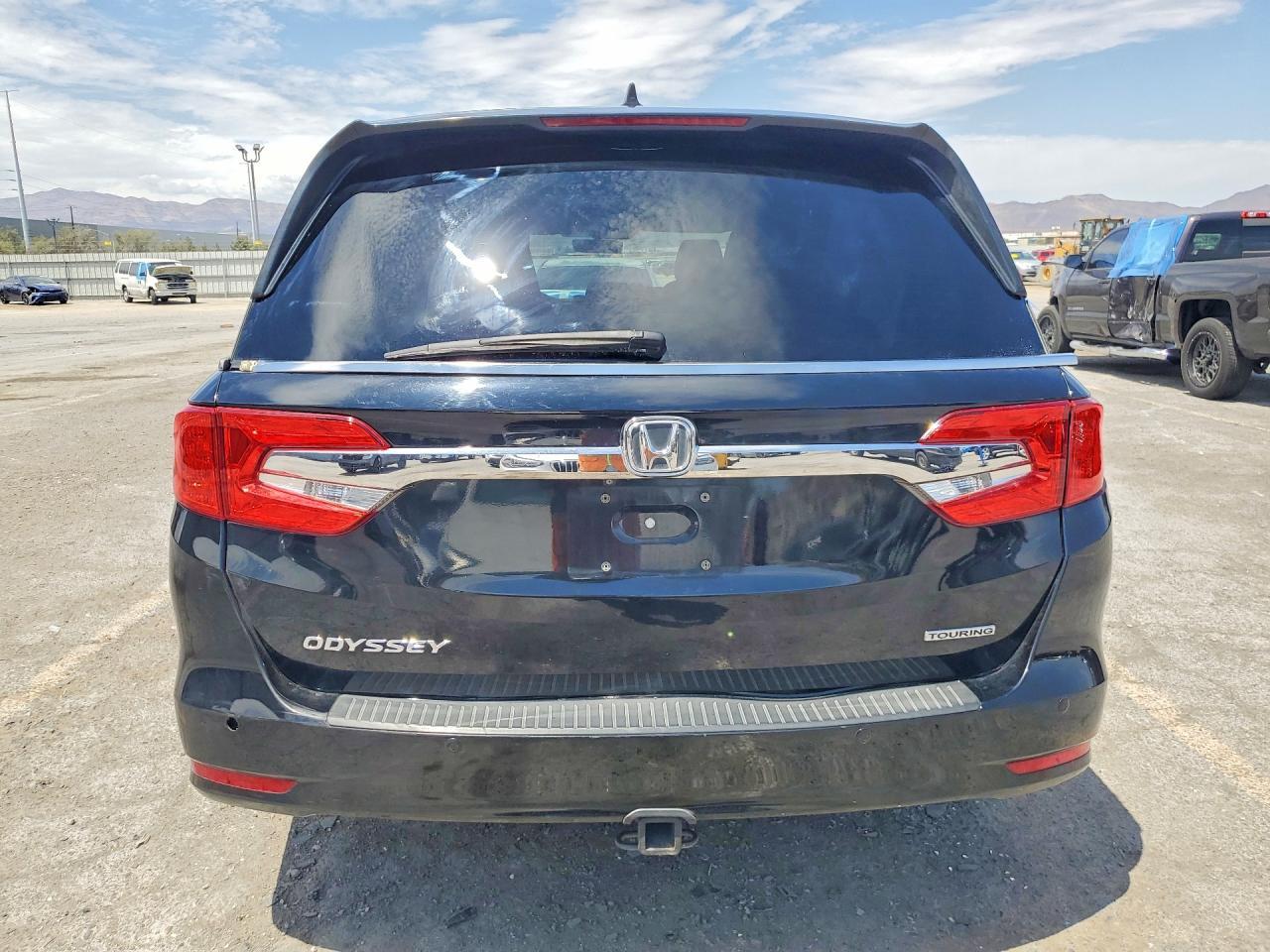 2018 Honda Odyssey Touring - Фото 6