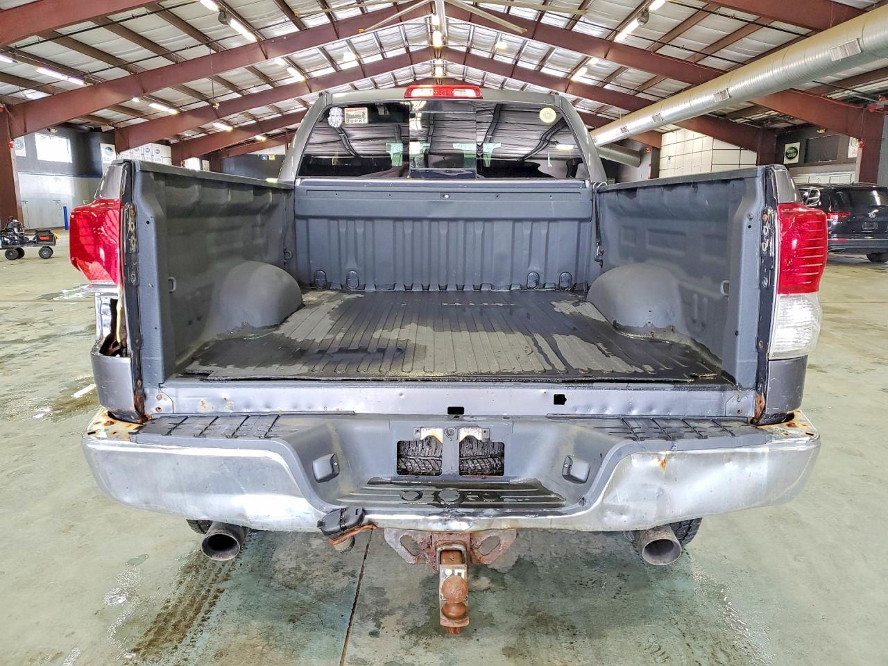 2011 Toyota Tundra Double Cab Sr5 - Image 6
