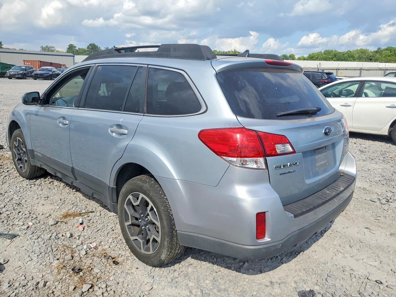 2014 Subaru Outback 2.5I Premium - Фото 2