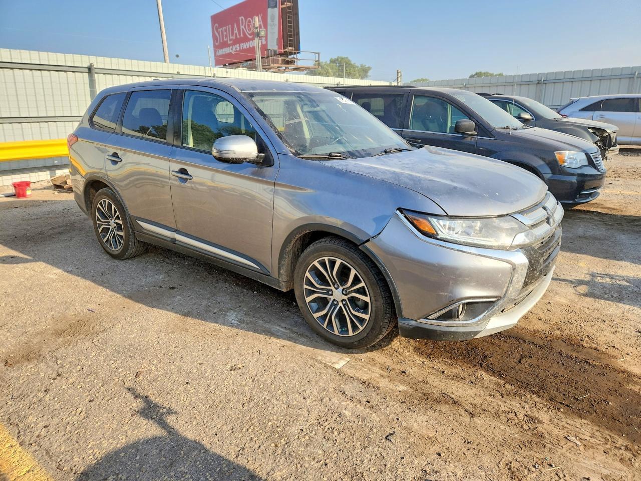 2017 Mitsubishi Outlander Se - Image 4