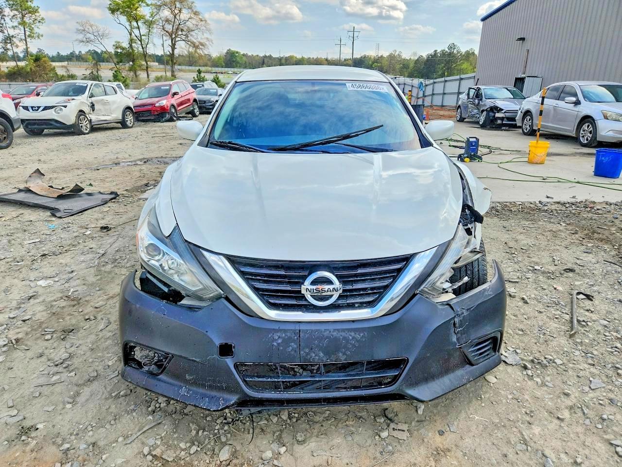 2017 Nissan Altima 2.5 S - Image 5