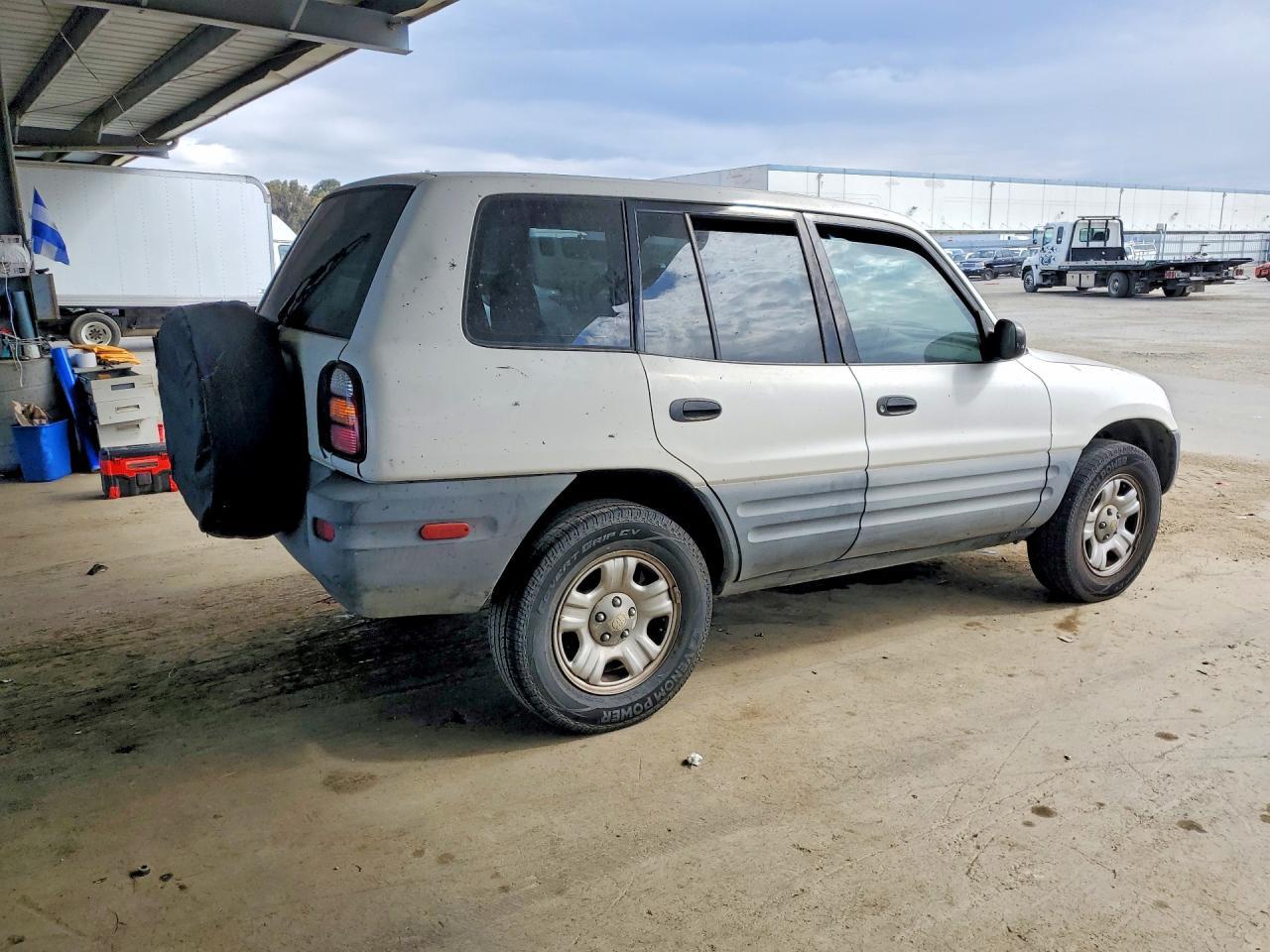 1999 Toyota Rav4 Base - Фото 3