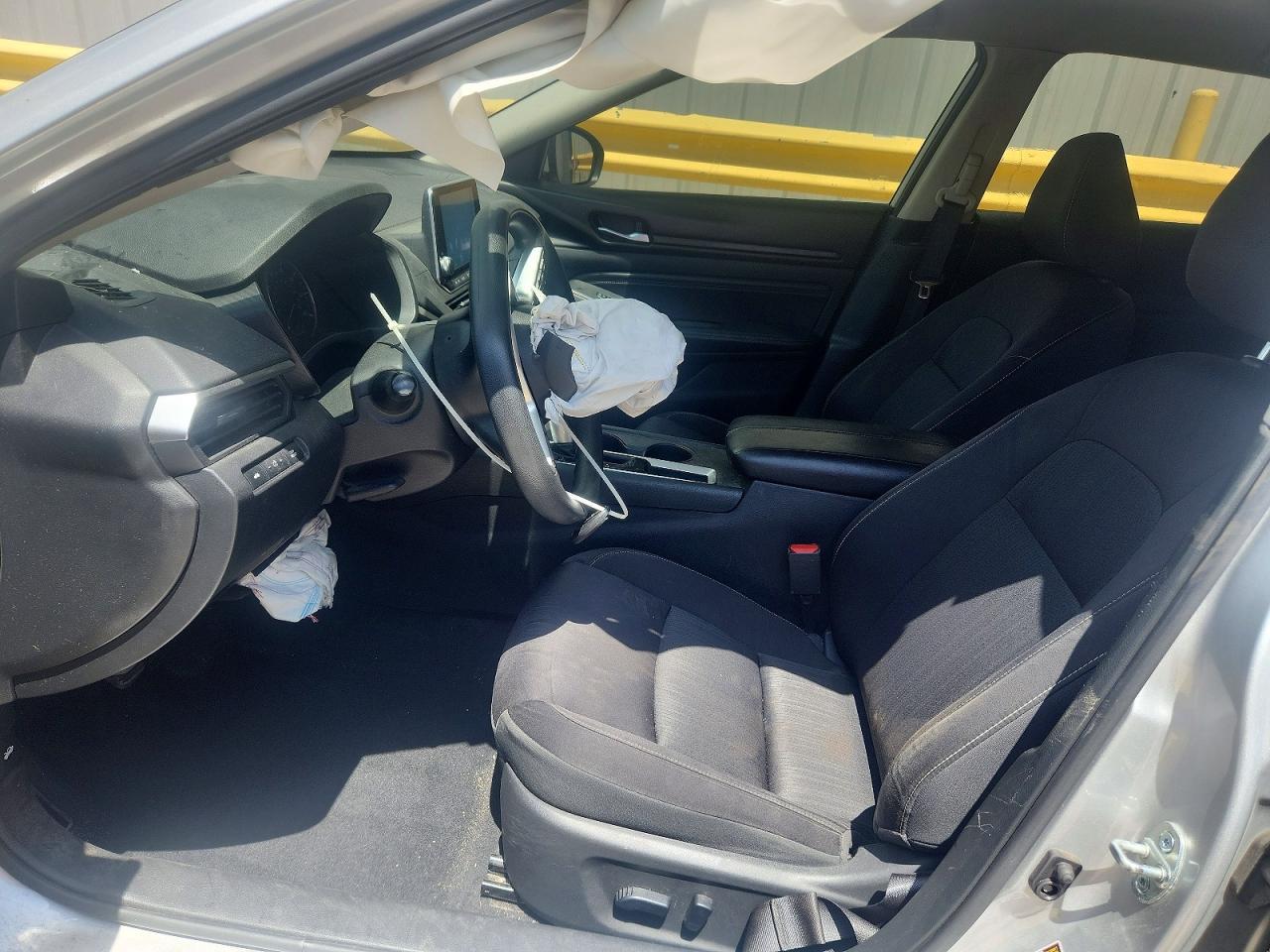 2020 Nissan Altima S - Фото 7