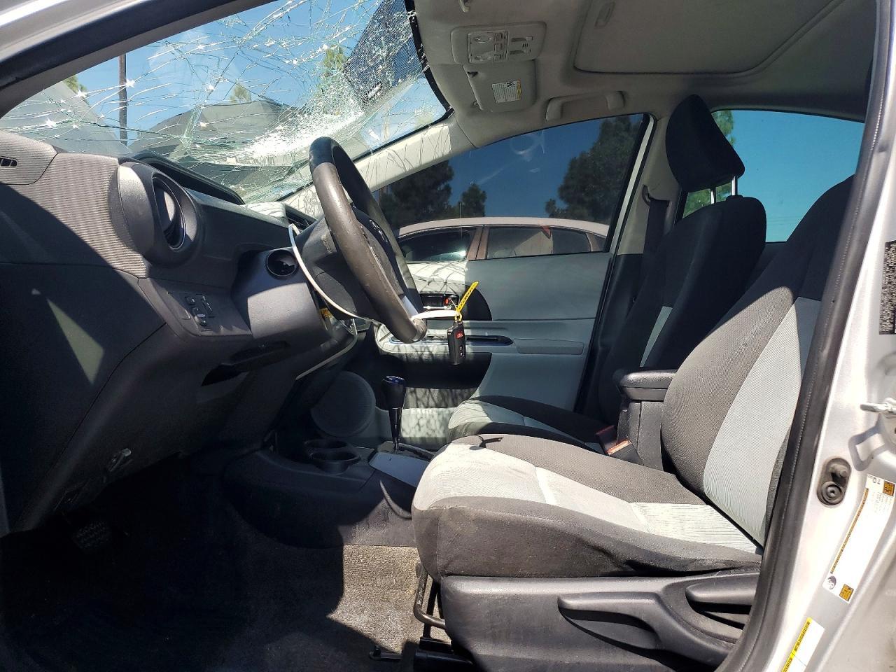 2012 Toyota Prius C Three - Image 7