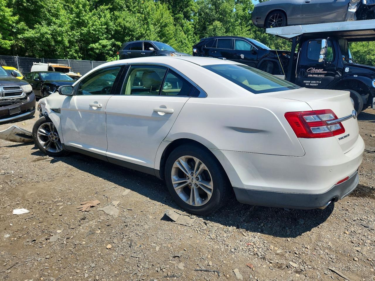 2013 Ford Taurus Sel - Image 2