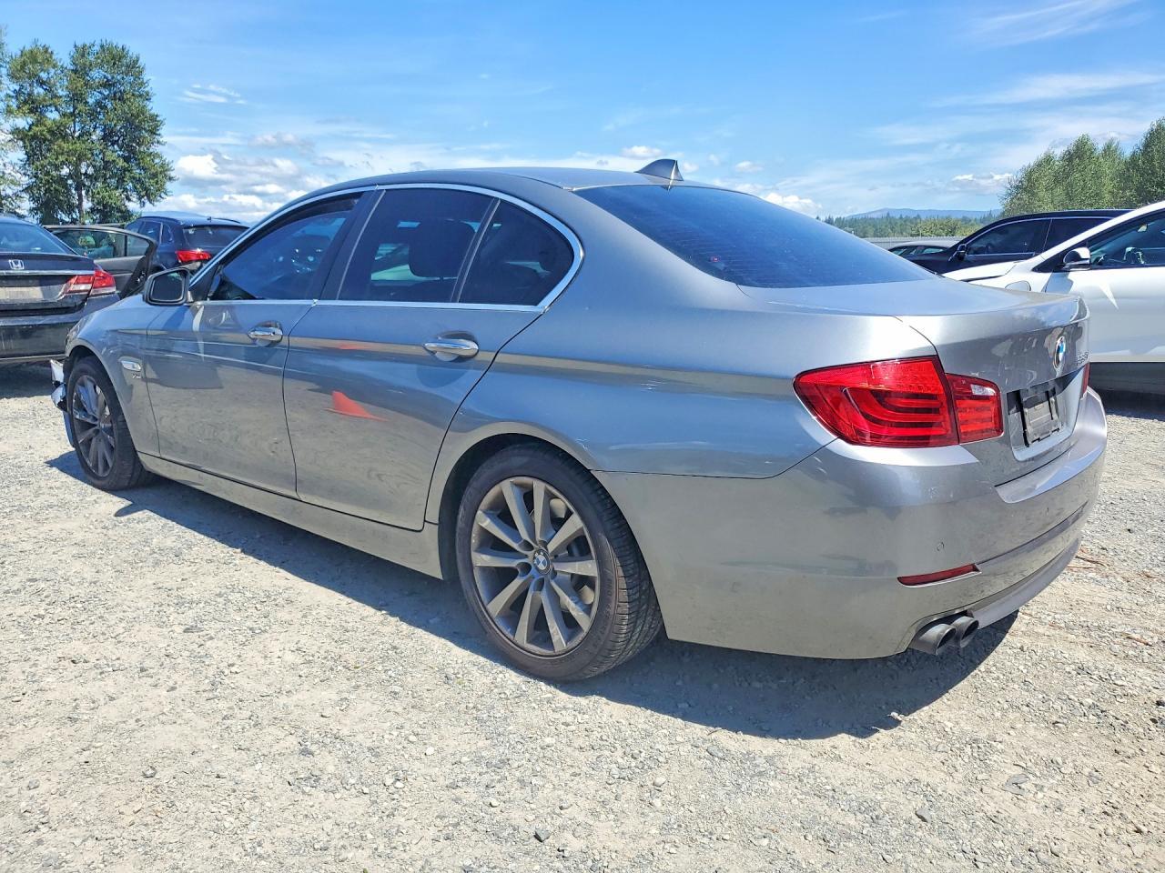 2012 BMW 528 Xi - Фото 2