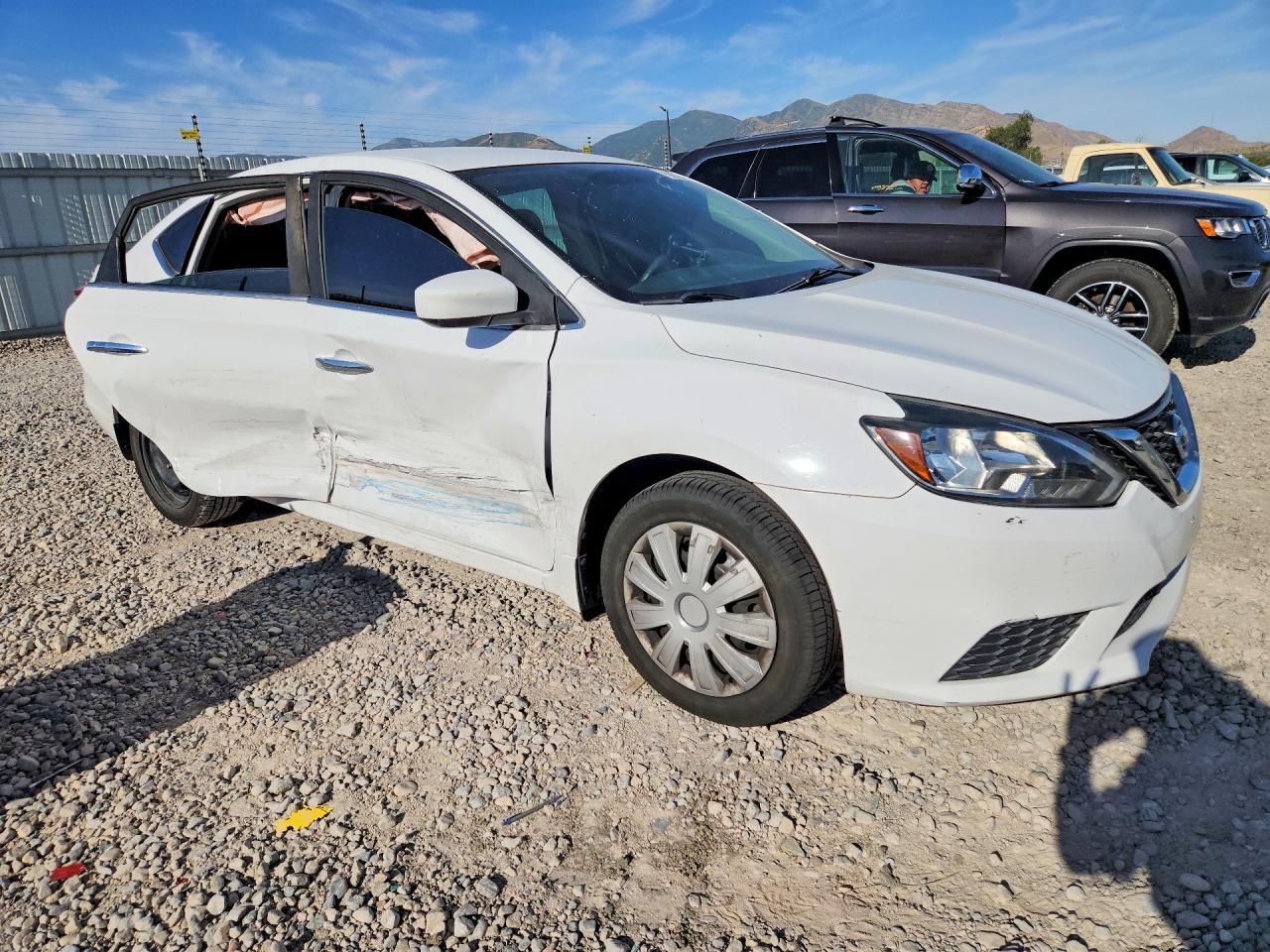 2019 Nissan Sentra S - Фото 4