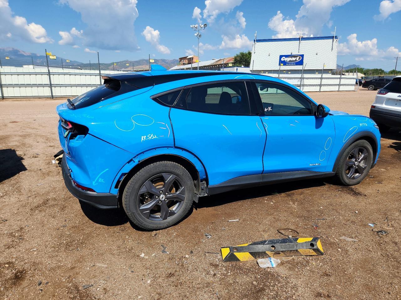 2022 Ford Mustang Mach-E Select - Фото 3