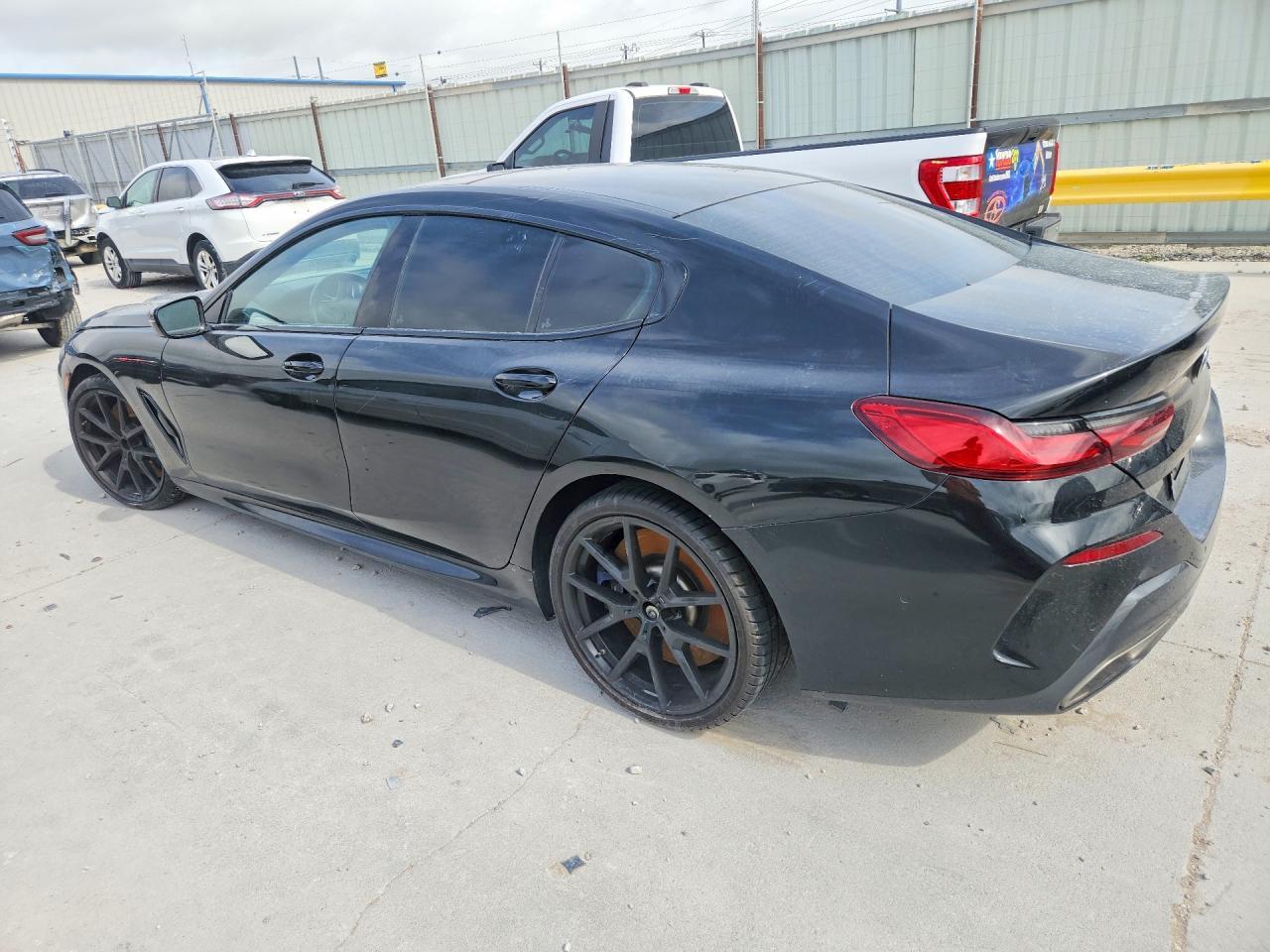 2020 BMW M850Xi - Фото 2