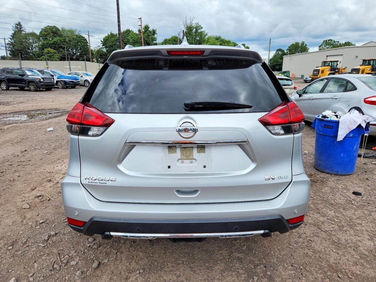 2019 Nissan Rogue Sv - Image 6