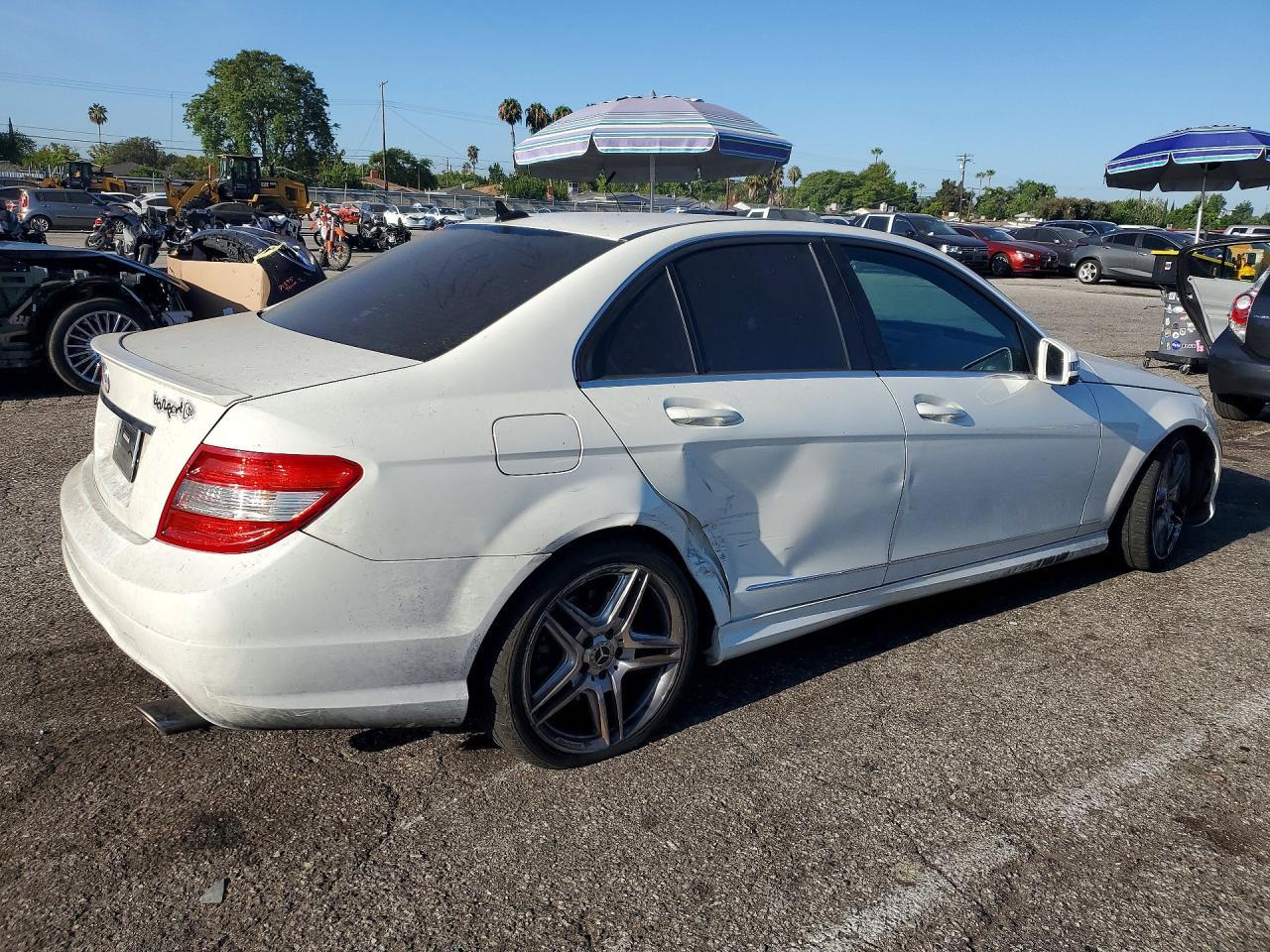 2011 Mercedes-Benz C 350 - Фото 3