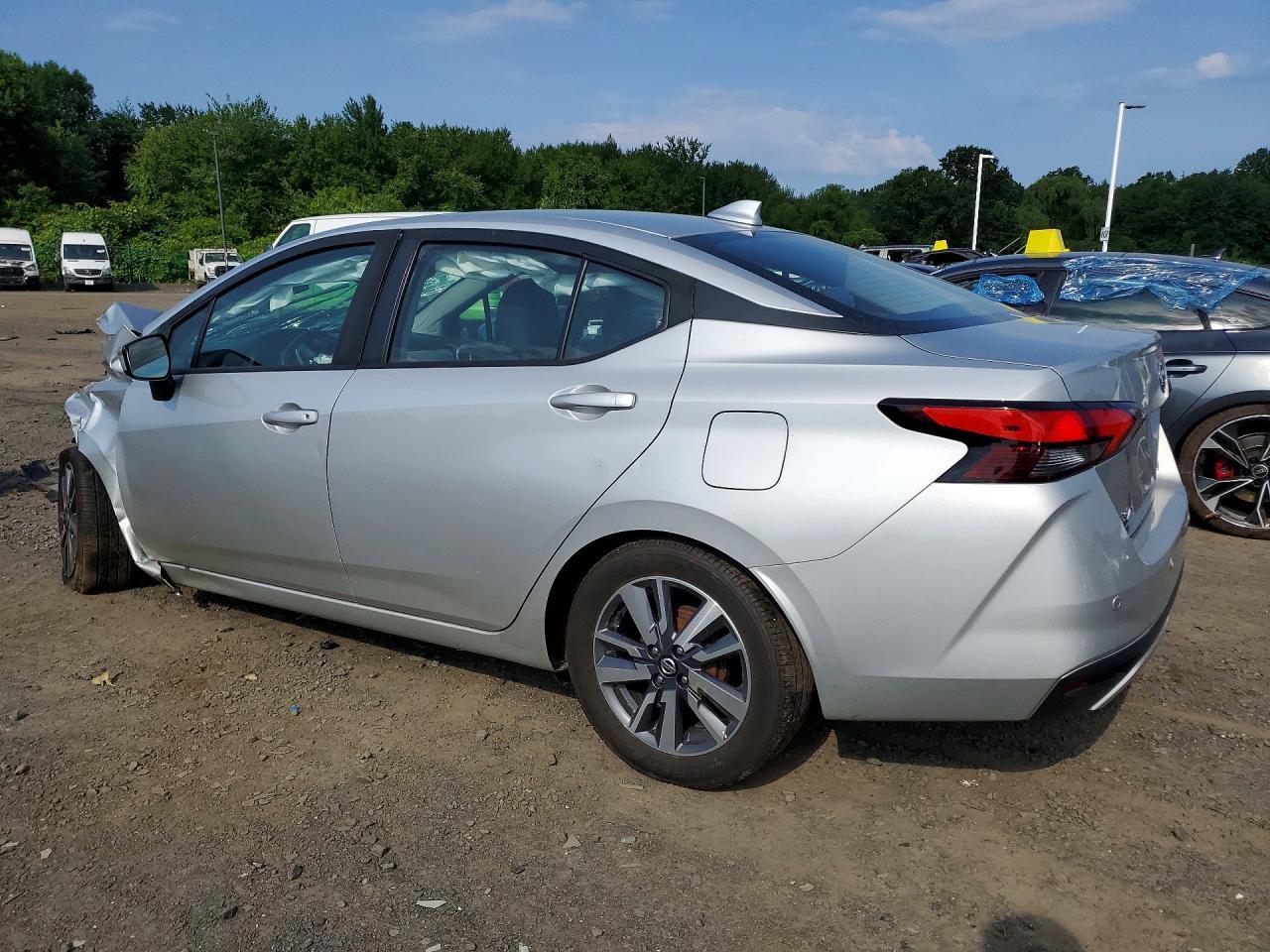 2020 Nissan Versa Sv - Фото 2