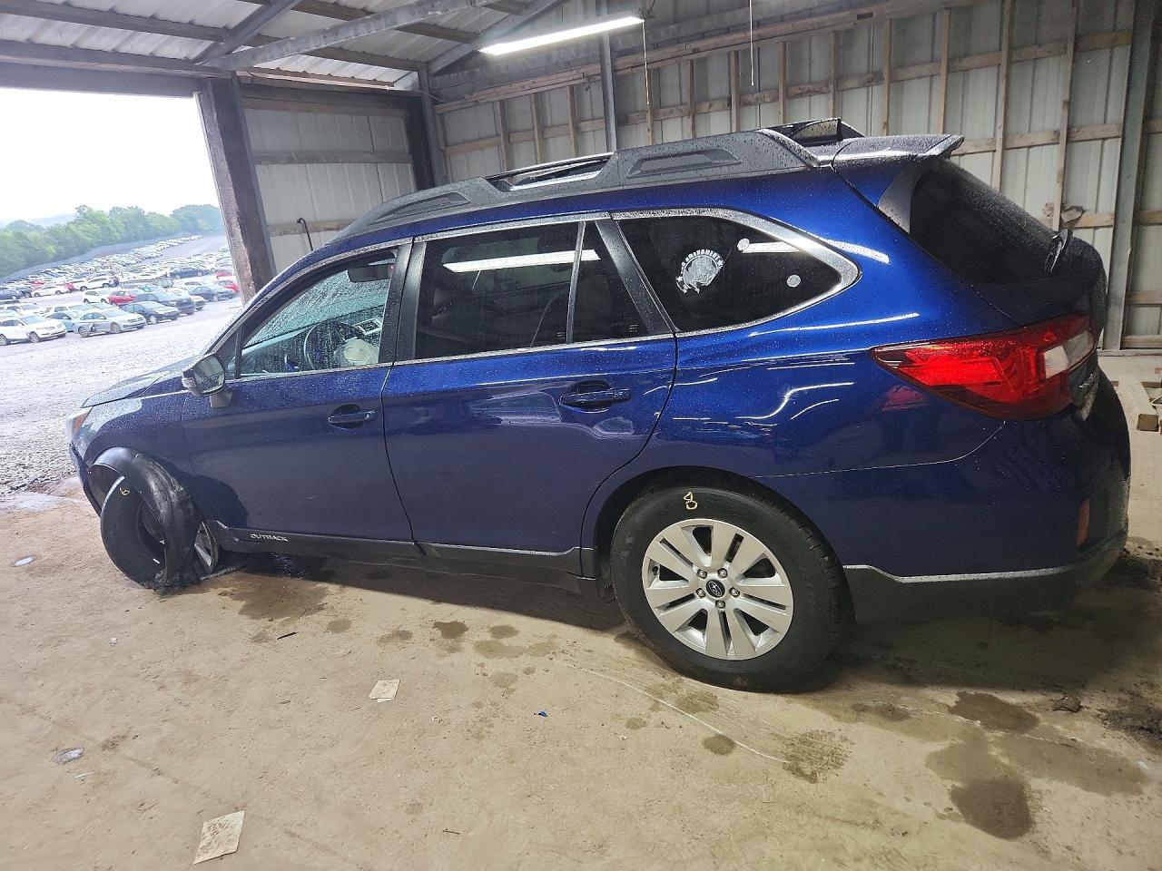 2017 Subaru Outback 2.5I Premium - Image 2