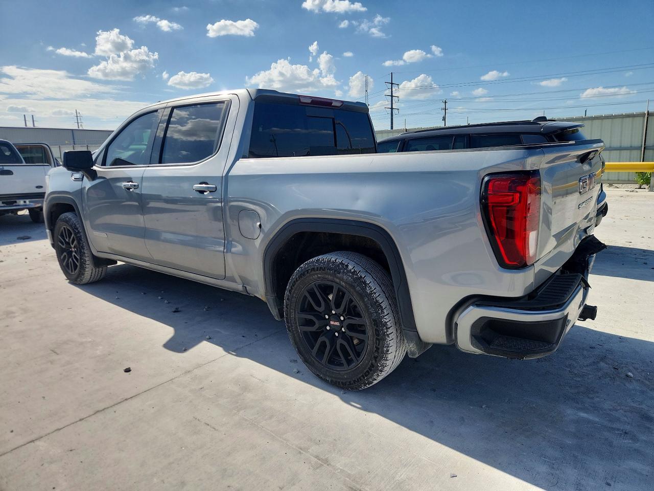 2024 GMC Sierra K1500 Elevation - Image 2