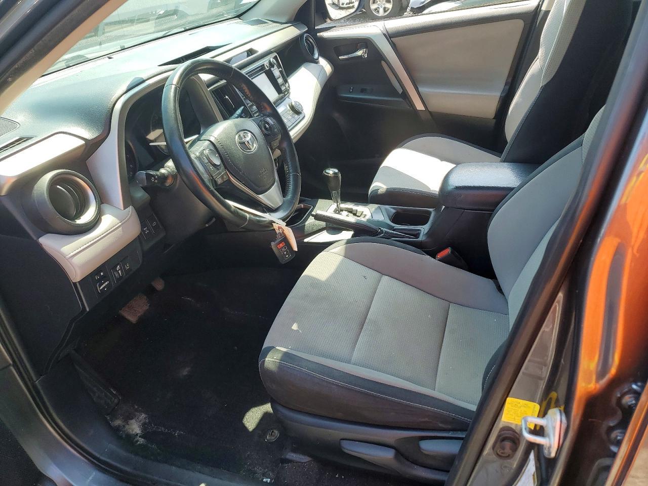 2017 Toyota Rav4 Xle - Image 7