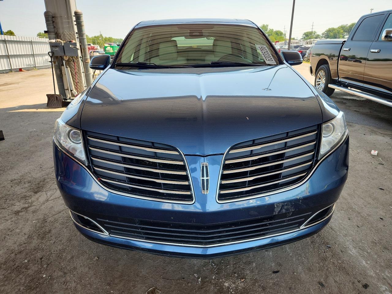 2018 Lincoln Mkt - Фото 5