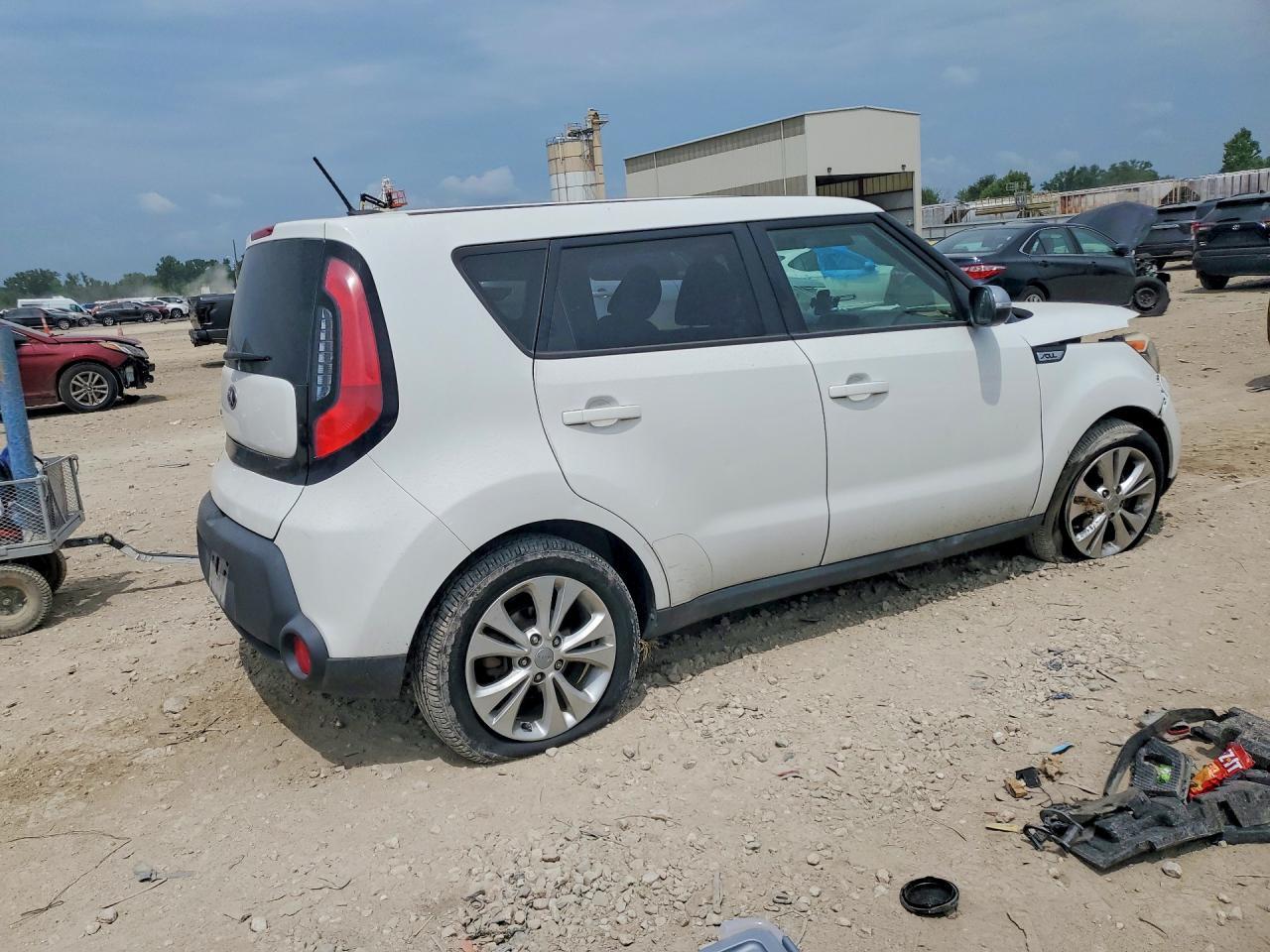 2014 Kia Soul + - Image 3