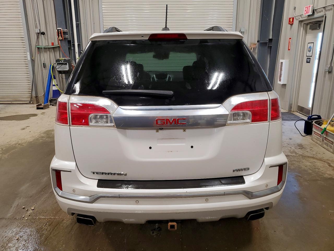 2017 GMC Terrain Denali - Image 6