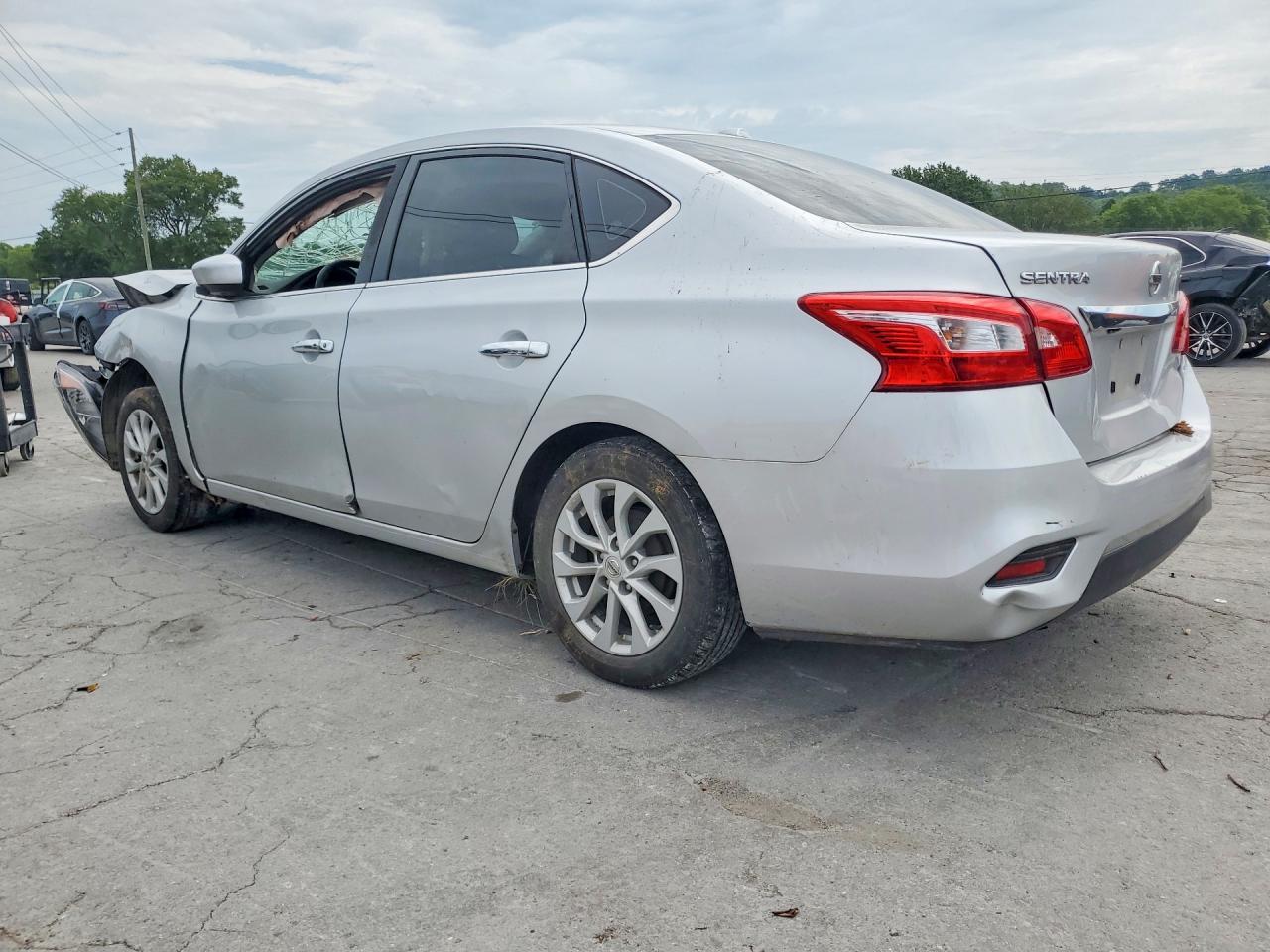 2019 Nissan Sentra Sv - Фото 2