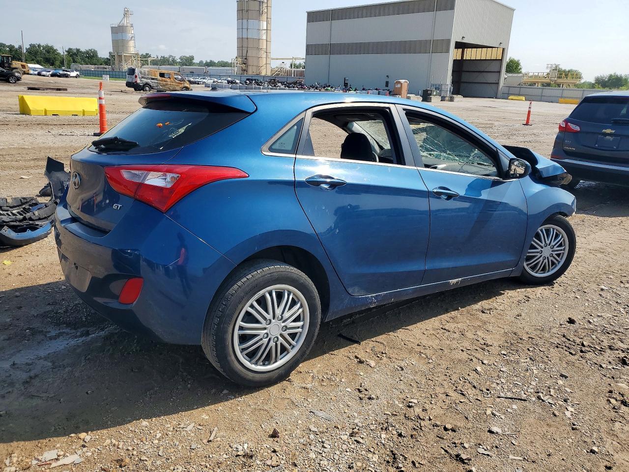 2016 Hyundai Elantra Gt Base - Фото 3