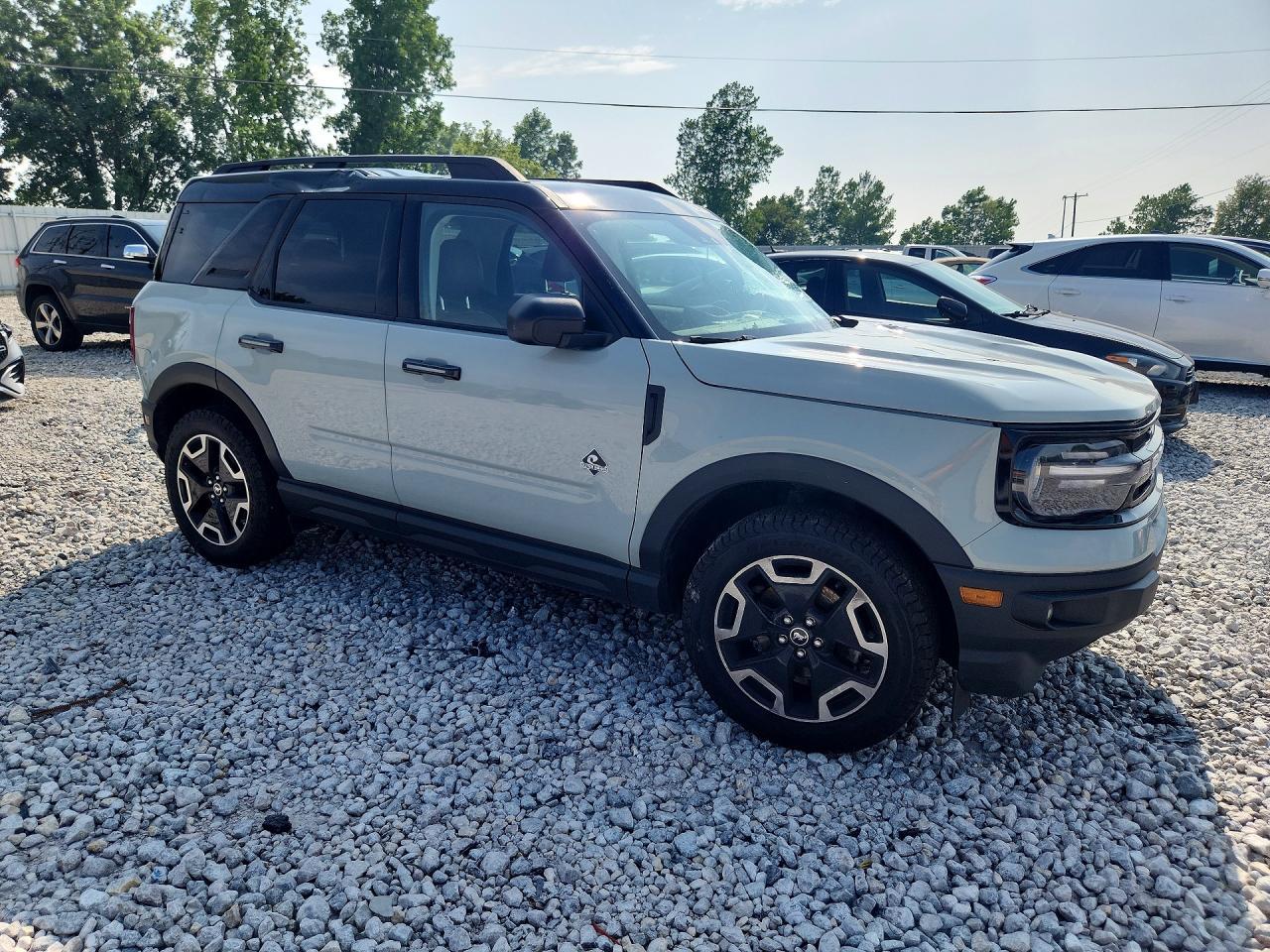 2021 Ford Bronco Sport Outer Banks - Image 4