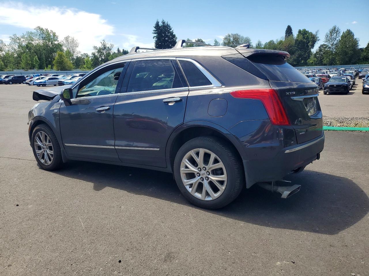 2019 Cadillac Xt5 Premium Luxury - Image 2