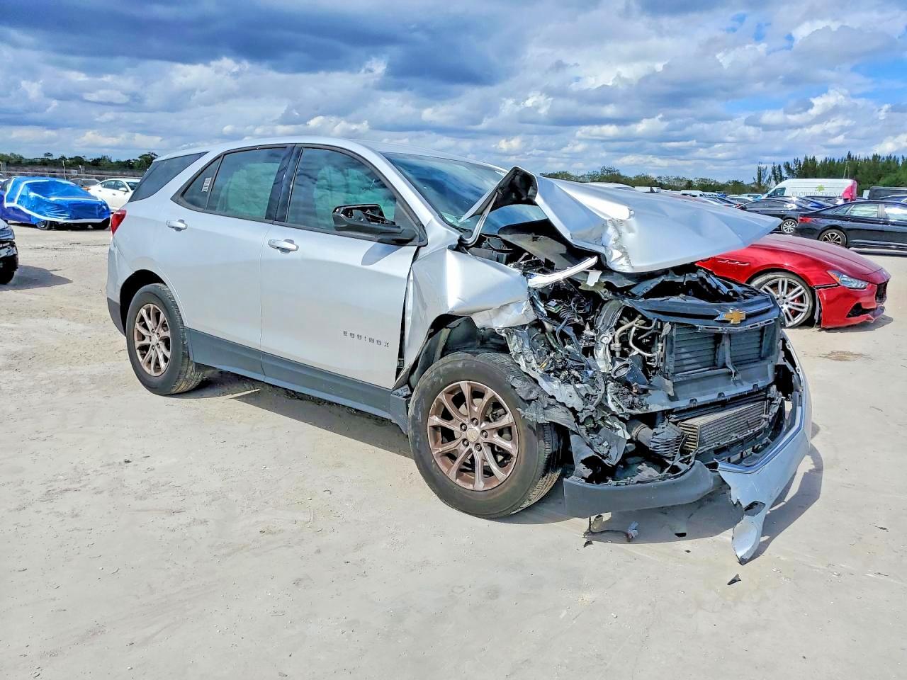 2019 Chevrolet Equinox Ls - Фото 4