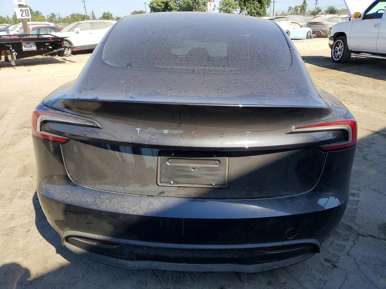 2025 Tesla Model 3 - Фото 6