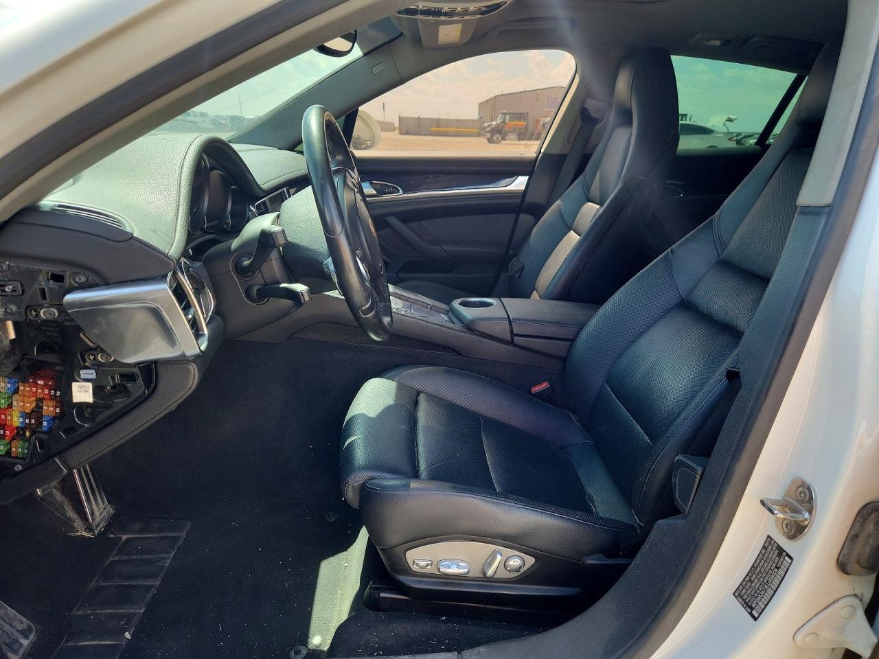 2014 Porsche Panamera 2 - Image 7