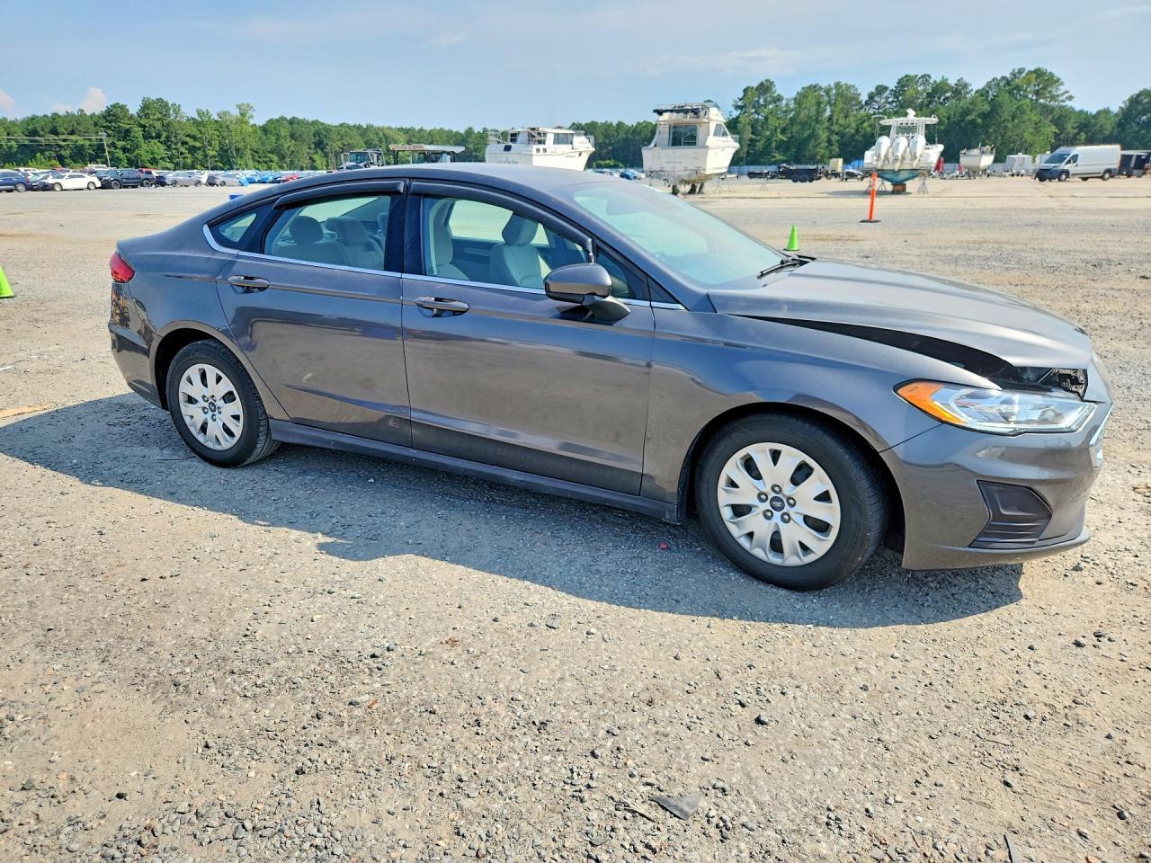 2020 Ford Fusion S - Фото 4
