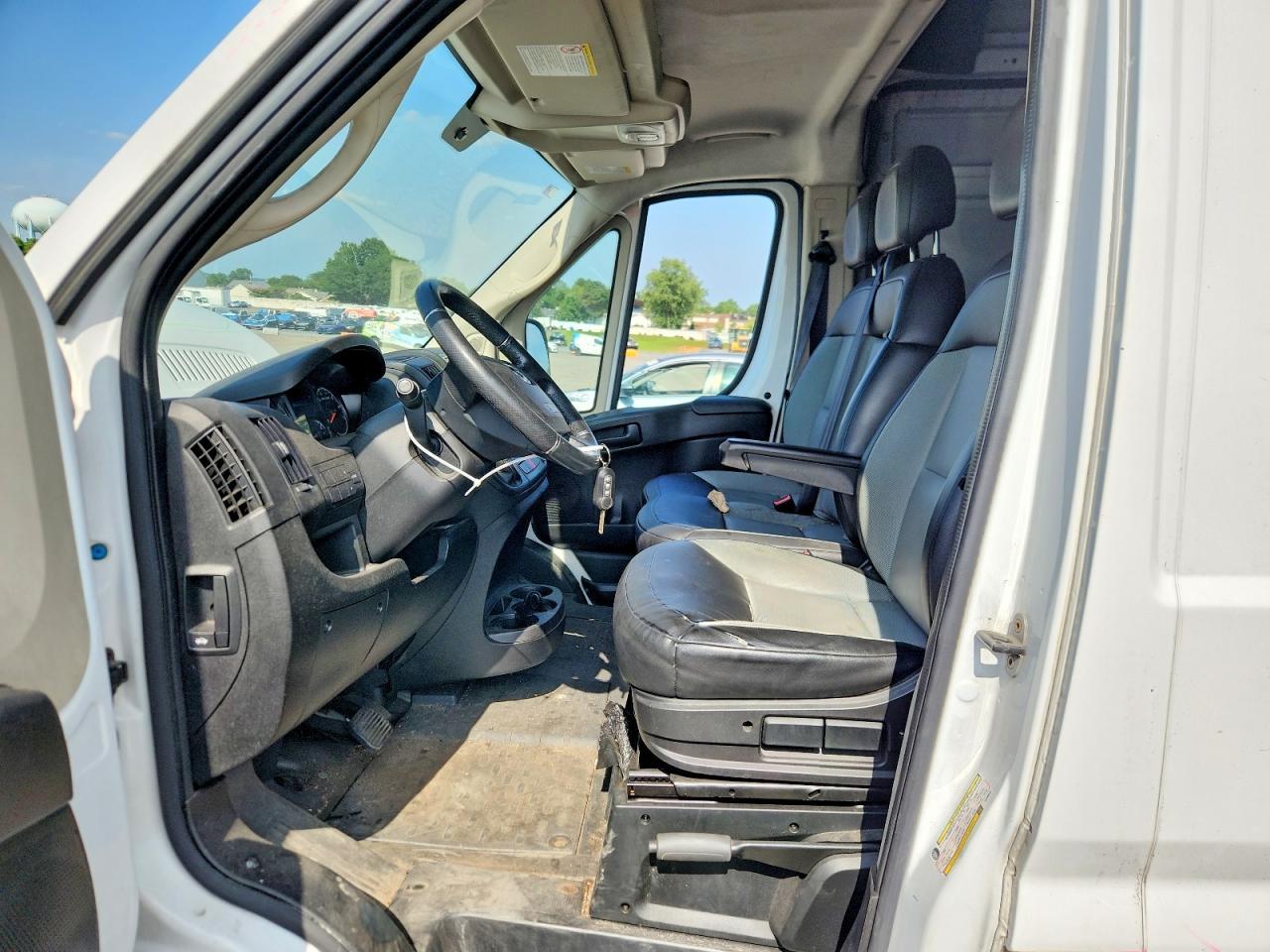 2018 Ram Promaster 2500 Delivery Van - Фото 7