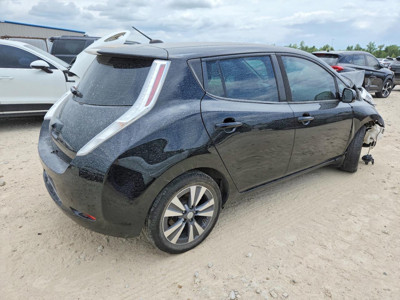 2015 Nissan Leaf S - Фото 3
