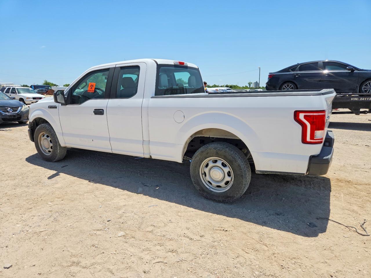 2015 Ford F150 Super Cab - Фото 2