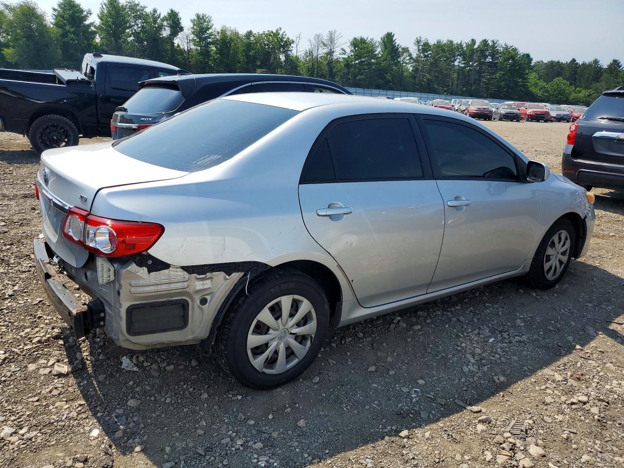 2011 Toyota Corolla Le - Image 3