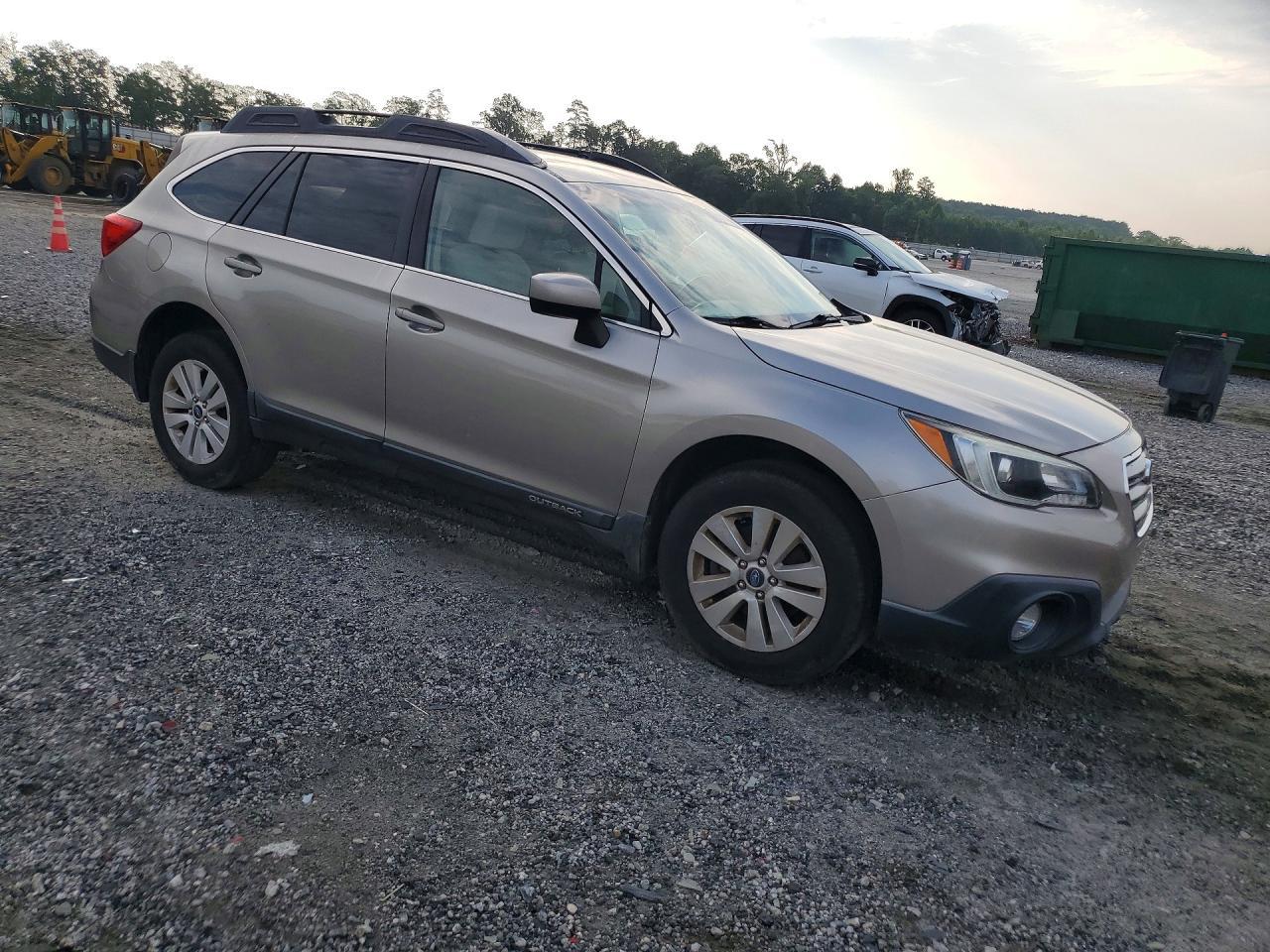 2016 Subaru Outback 2.5I Premium - Image 4