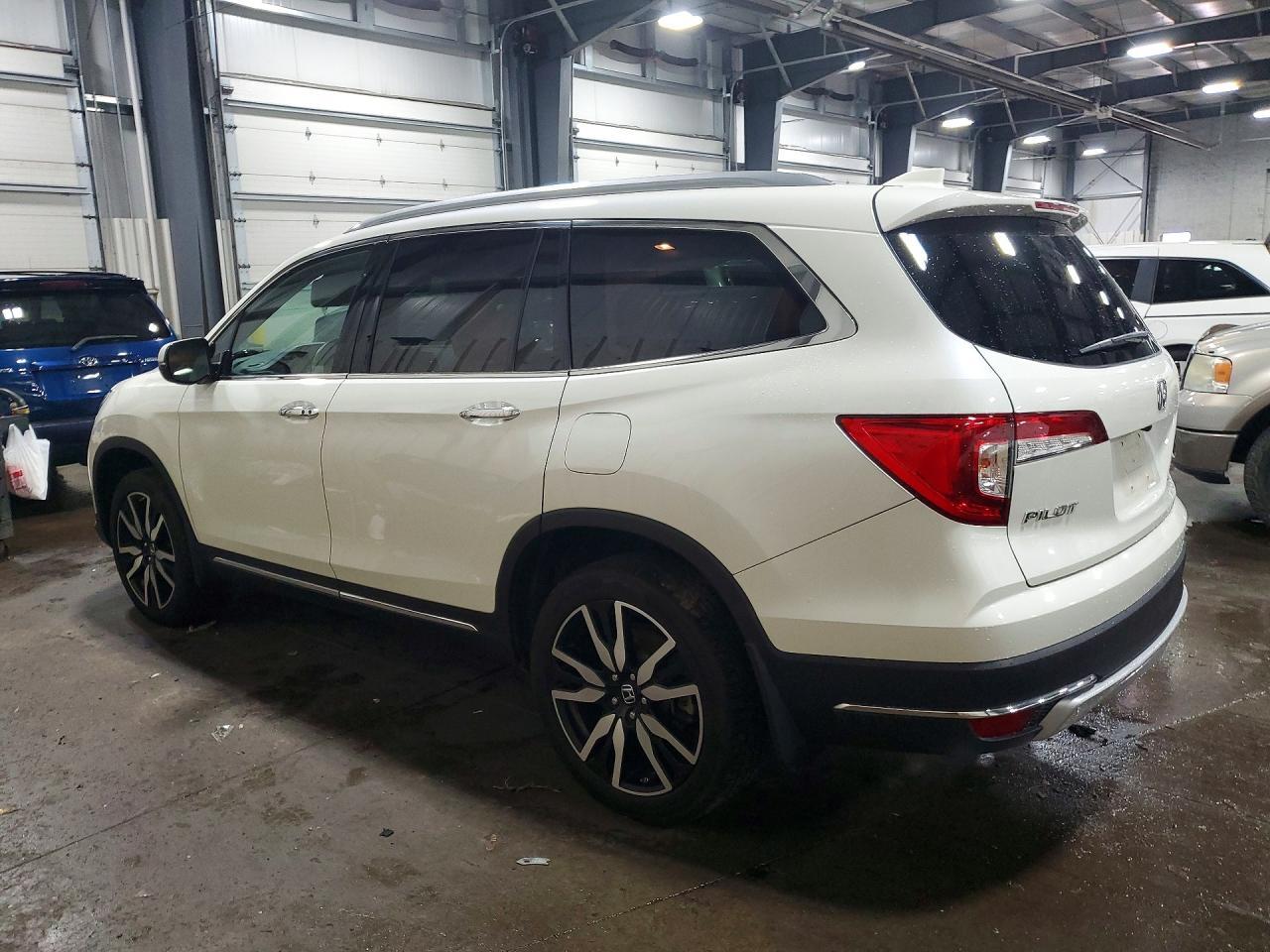 2019 Honda Pilot Elite - Фото 2