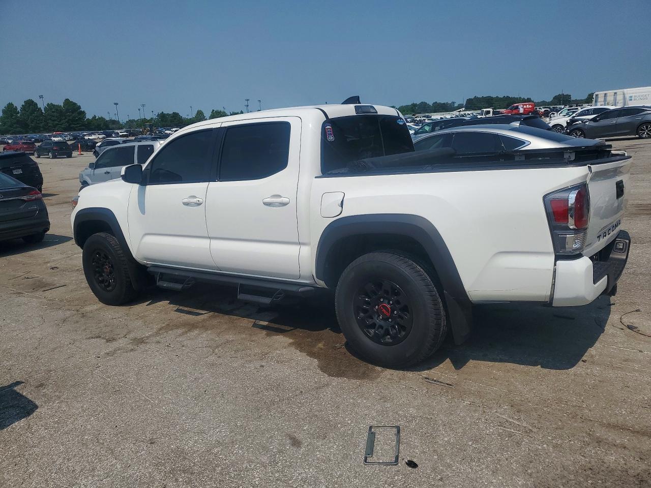 2022 Toyota Tacoma Trd Sport - Image 2