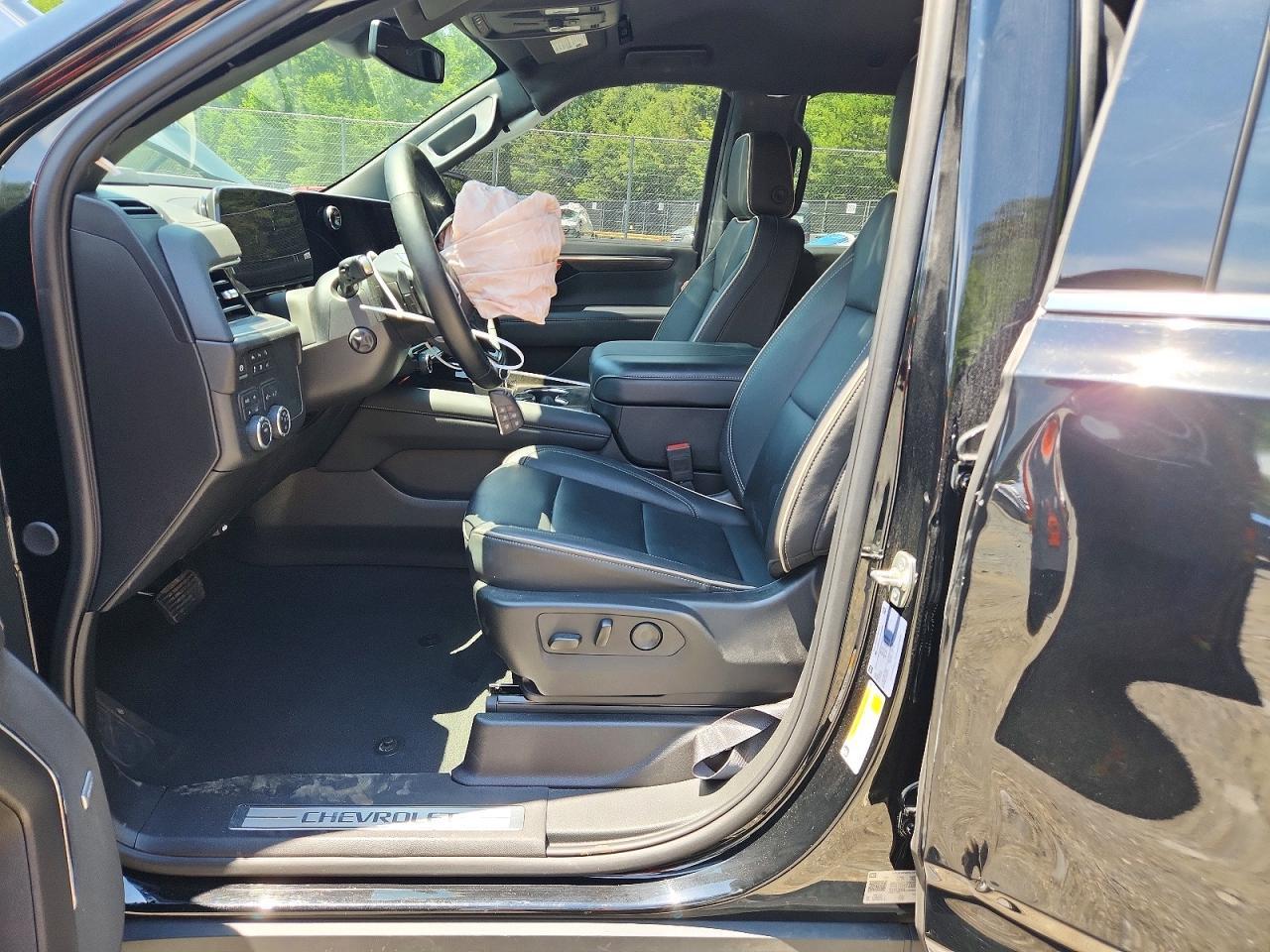 2025 Chevrolet Tahoe K1500 Premier - Image 7