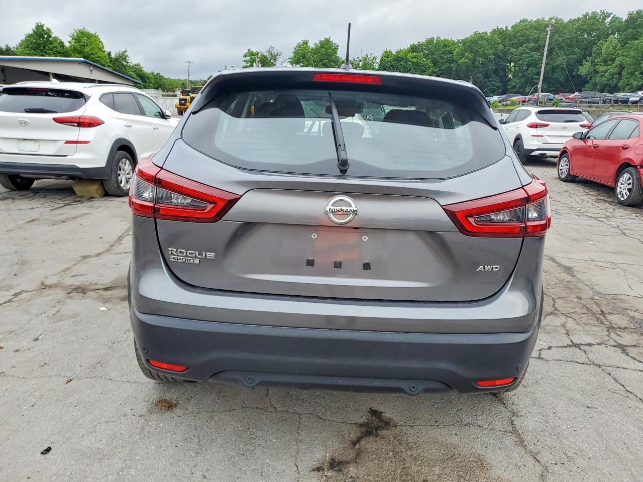 2020 Nissan Rogue Sport S - Фото 6
