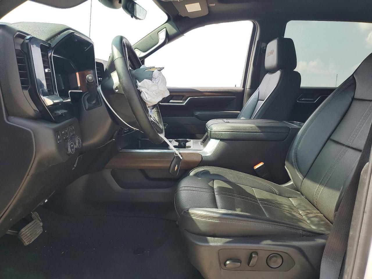 2026 Chevrolet Silverado K2500 High Country - Фото 7