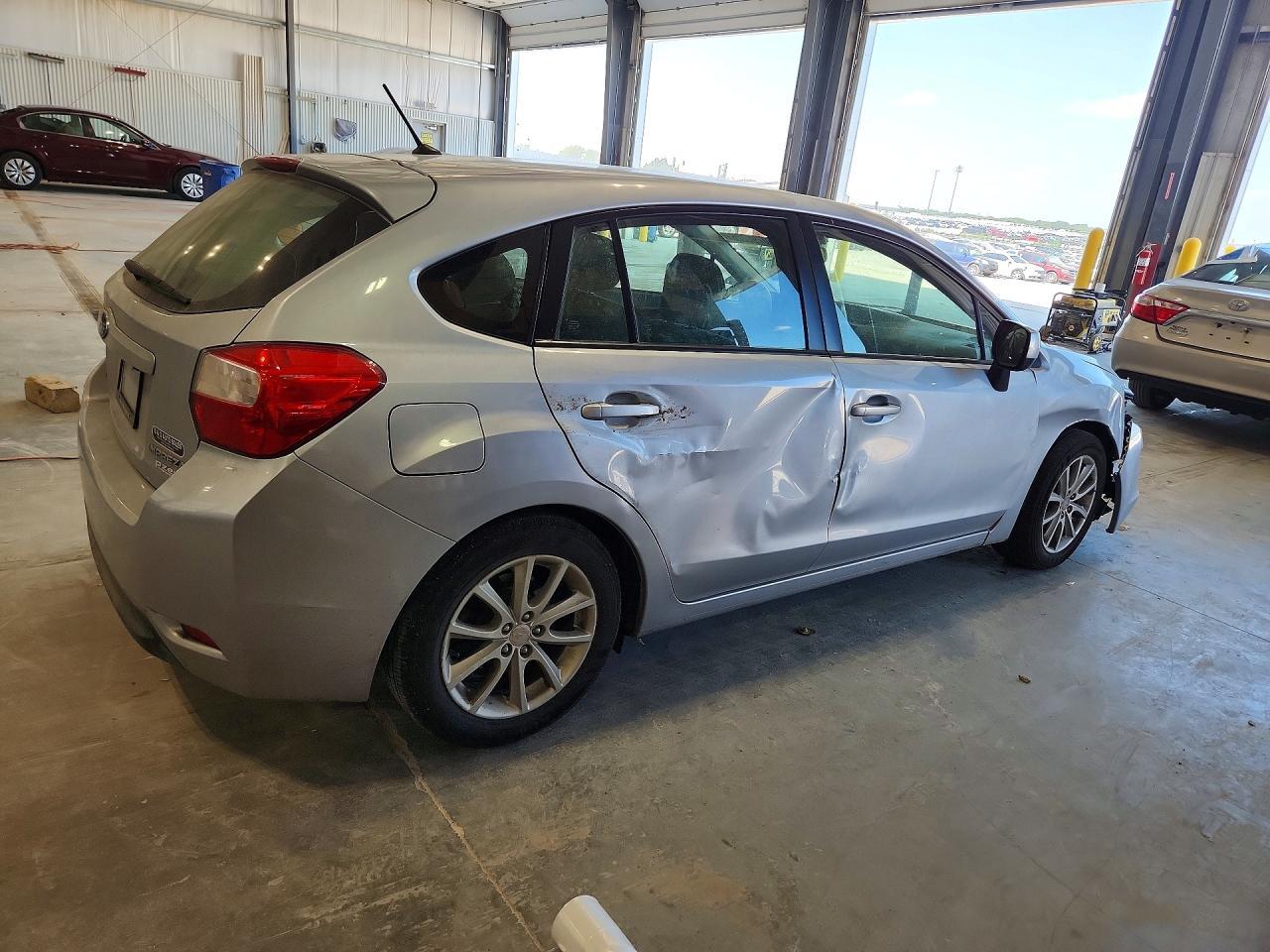 2013 Subaru Impreza Premium - Фото 3