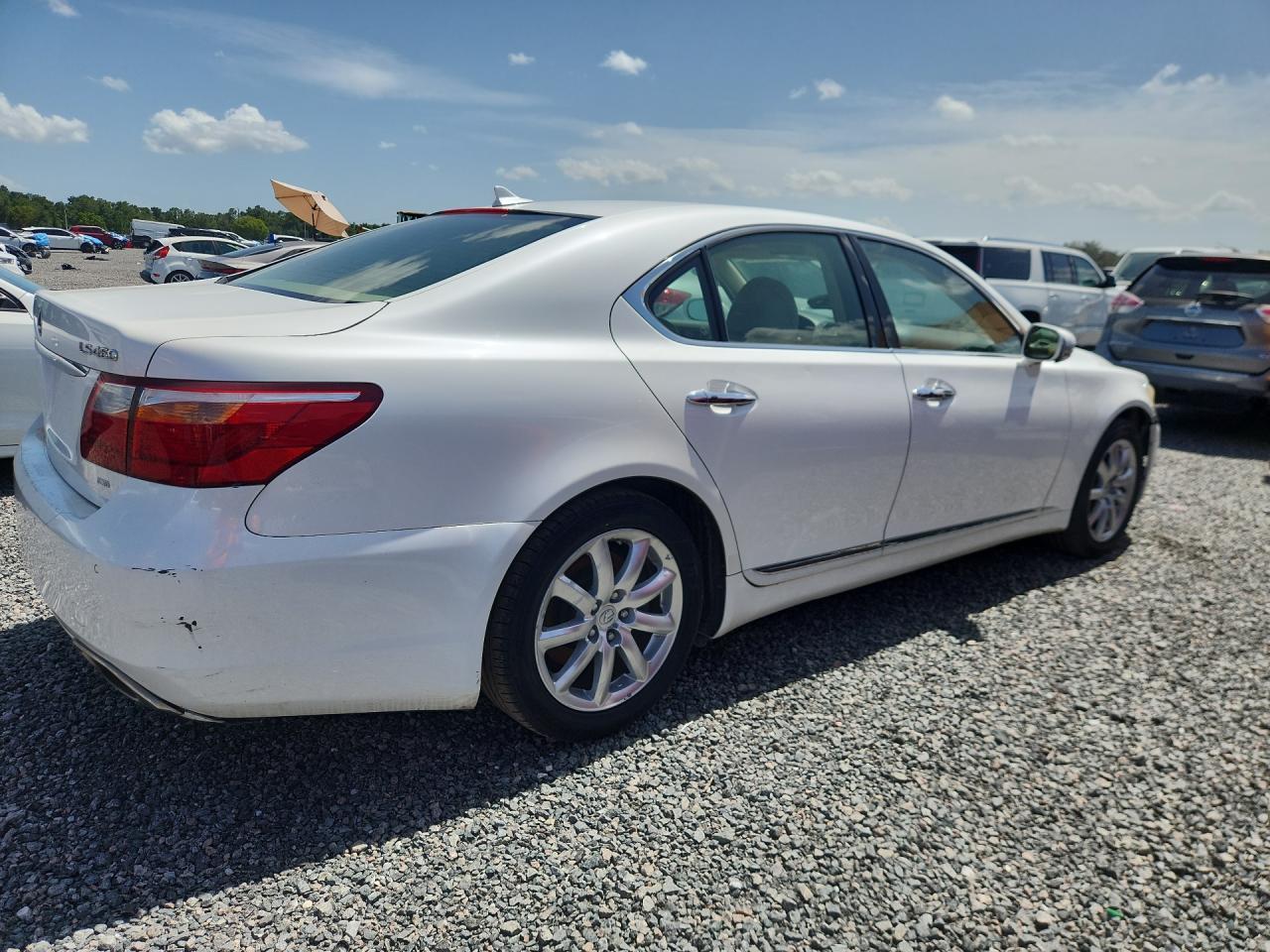 2010 Lexus Ls 460 - Image 3